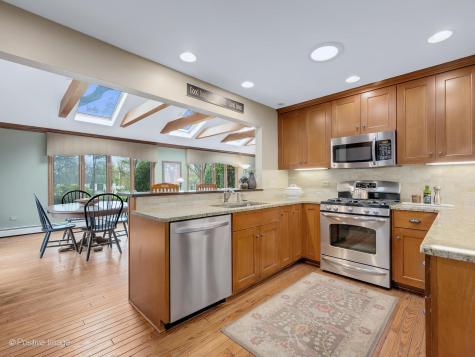 1738 60TH Street La Grange Highlands IL 60525