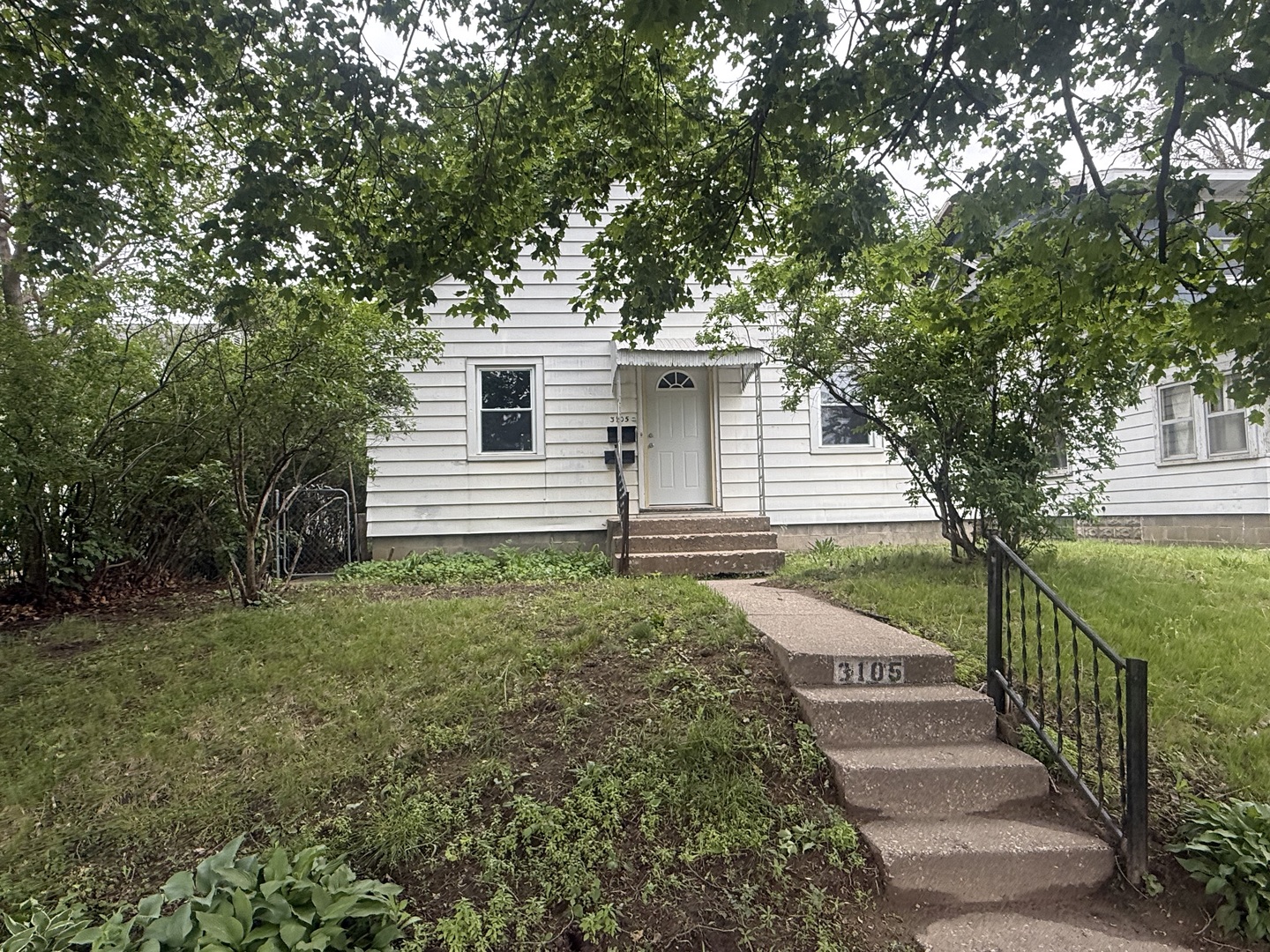 3105 9 1/2 Street Rock Island IL 61201