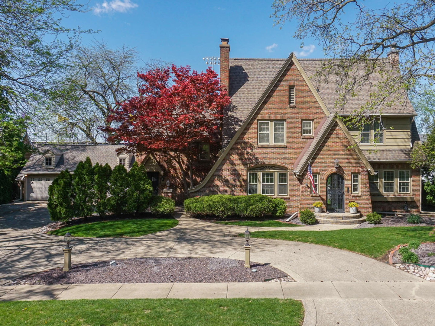 1202 Elmwood Road Bloomington IL 61701