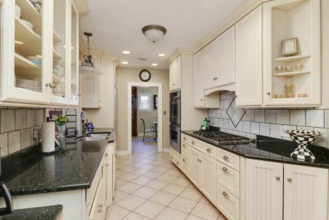 1202 Elmwood Road Bloomington IL 61701