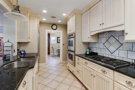 1202 Elmwood Road Bloomington IL 61701