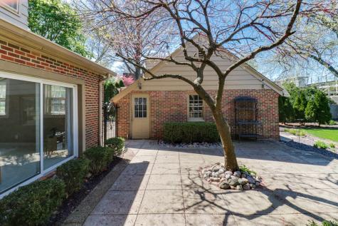 1202 Elmwood Road Bloomington IL 61701