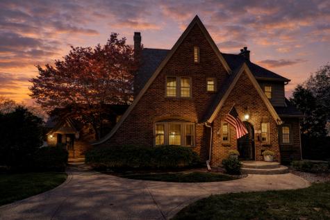 1202 Elmwood Road Bloomington IL 61701