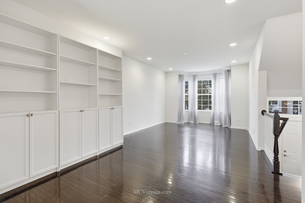 2967 Madison Drive Naperville IL 60564