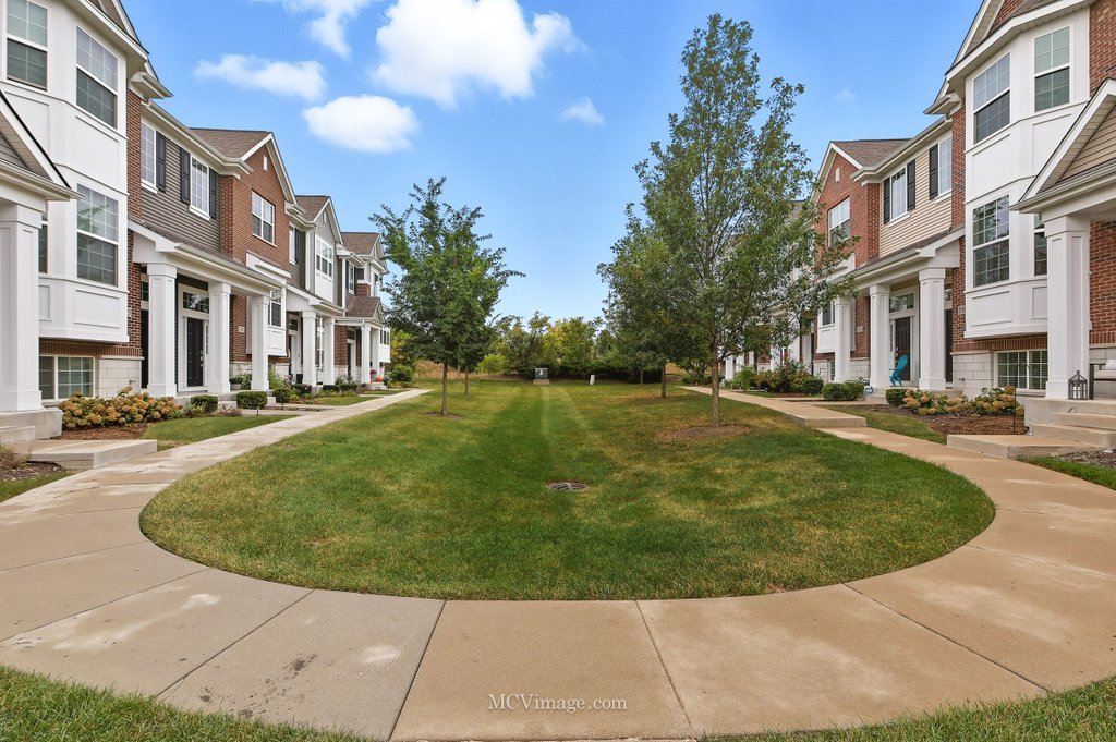 2967 Madison Drive Naperville IL 60564