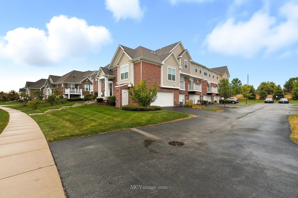 2967 Madison Drive Naperville IL 60564