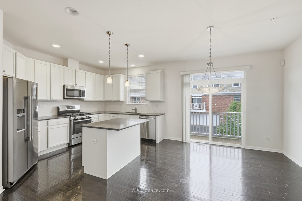 2967 Madison Drive Naperville IL 60564