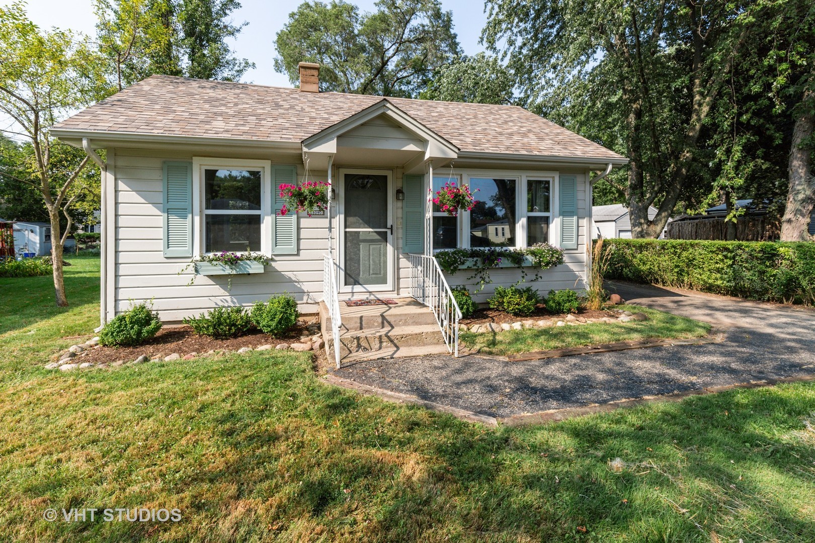 25090 West Edgar Avenue Antioch IL 60002