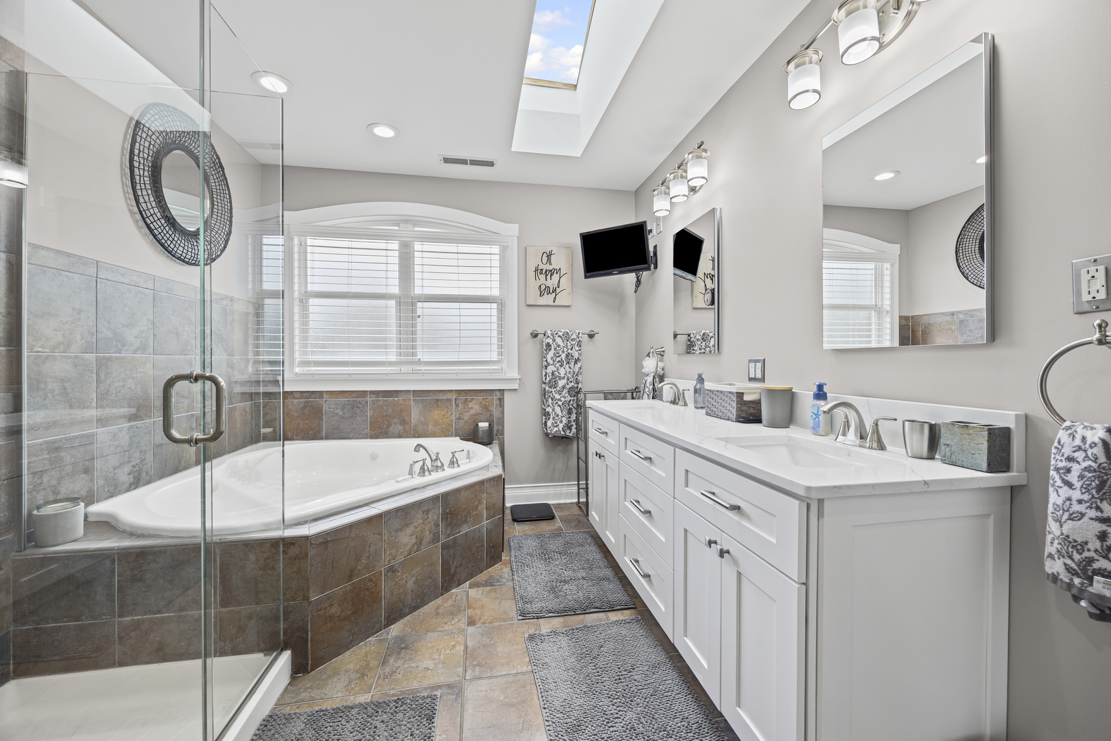 130 South Elm Tree Lane Elmhurst IL 60126