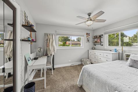 130 South Elm Tree Lane Elmhurst IL 60126