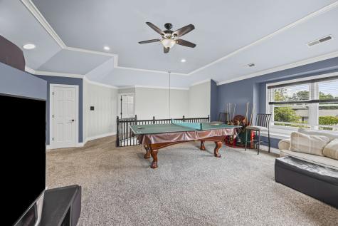 130 South Elm Tree Lane Elmhurst IL 60126