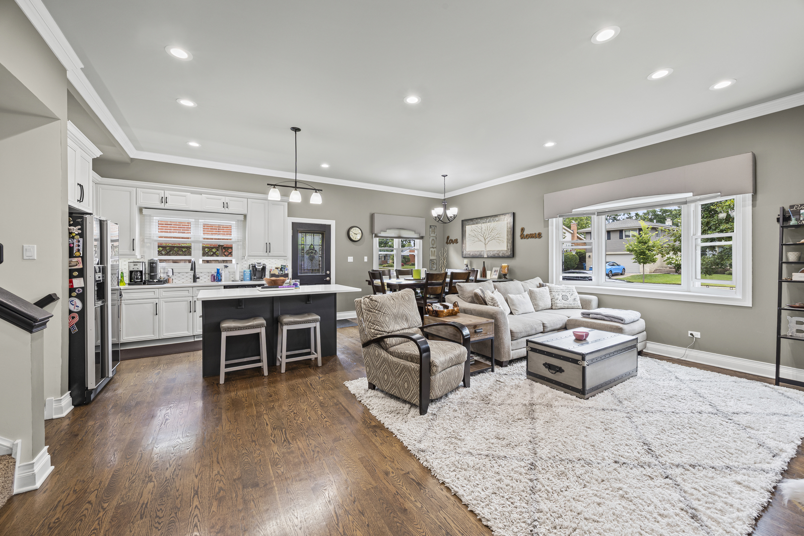 130 South Elm Tree Lane Elmhurst IL 60126