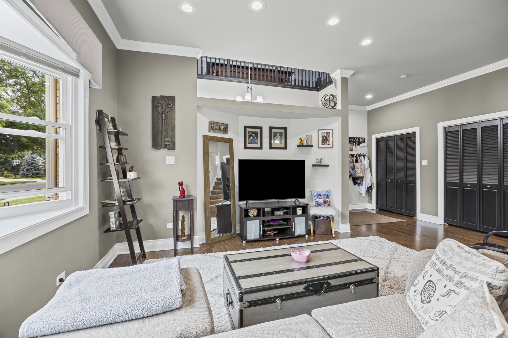 130 South Elm Tree Lane Elmhurst IL 60126