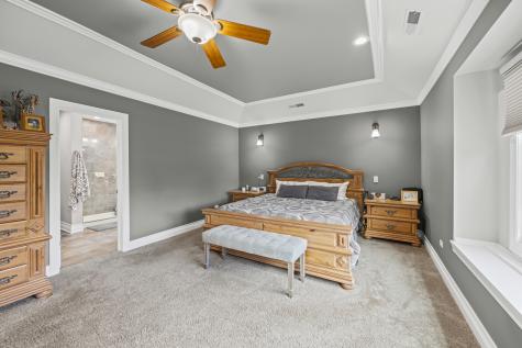 130 South Elm Tree Lane Elmhurst IL 60126