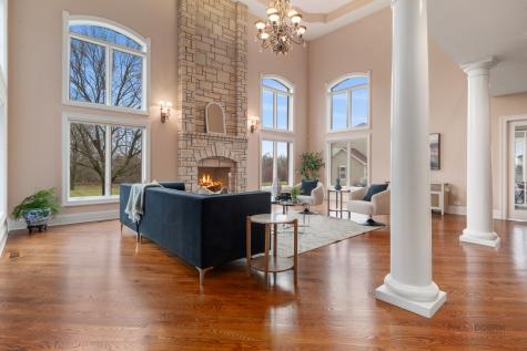 26 East Peter Lane Hawthorn Woods IL 60047