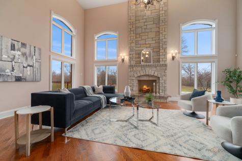 26 East Peter Lane Hawthorn Woods IL 60047