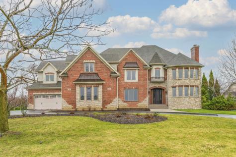26 East Peter Lane Hawthorn Woods IL 60047