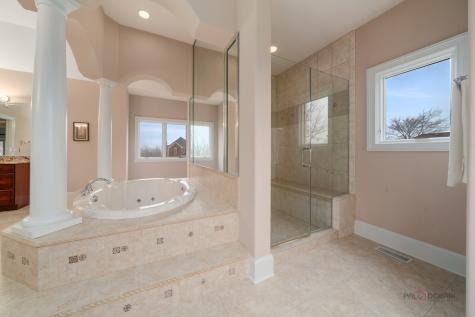 26 East Peter Lane Hawthorn Woods IL 60047