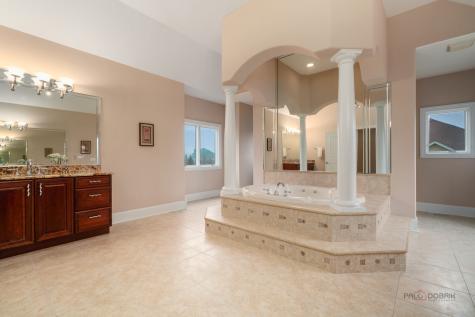 26 East Peter Lane Hawthorn Woods IL 60047
