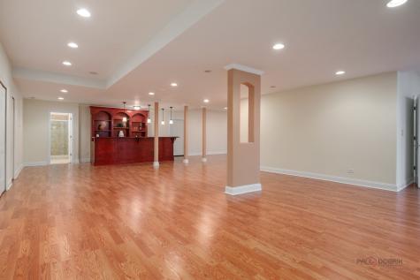 26 East Peter Lane Hawthorn Woods IL 60047