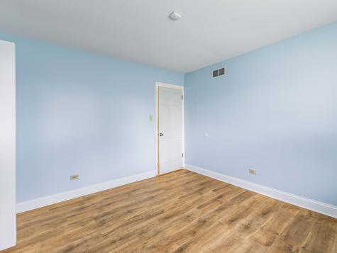 18136 Oakwood Avenue Lansing IL 60438