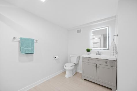6214 Pershing Avenue Downers Grove IL 60516