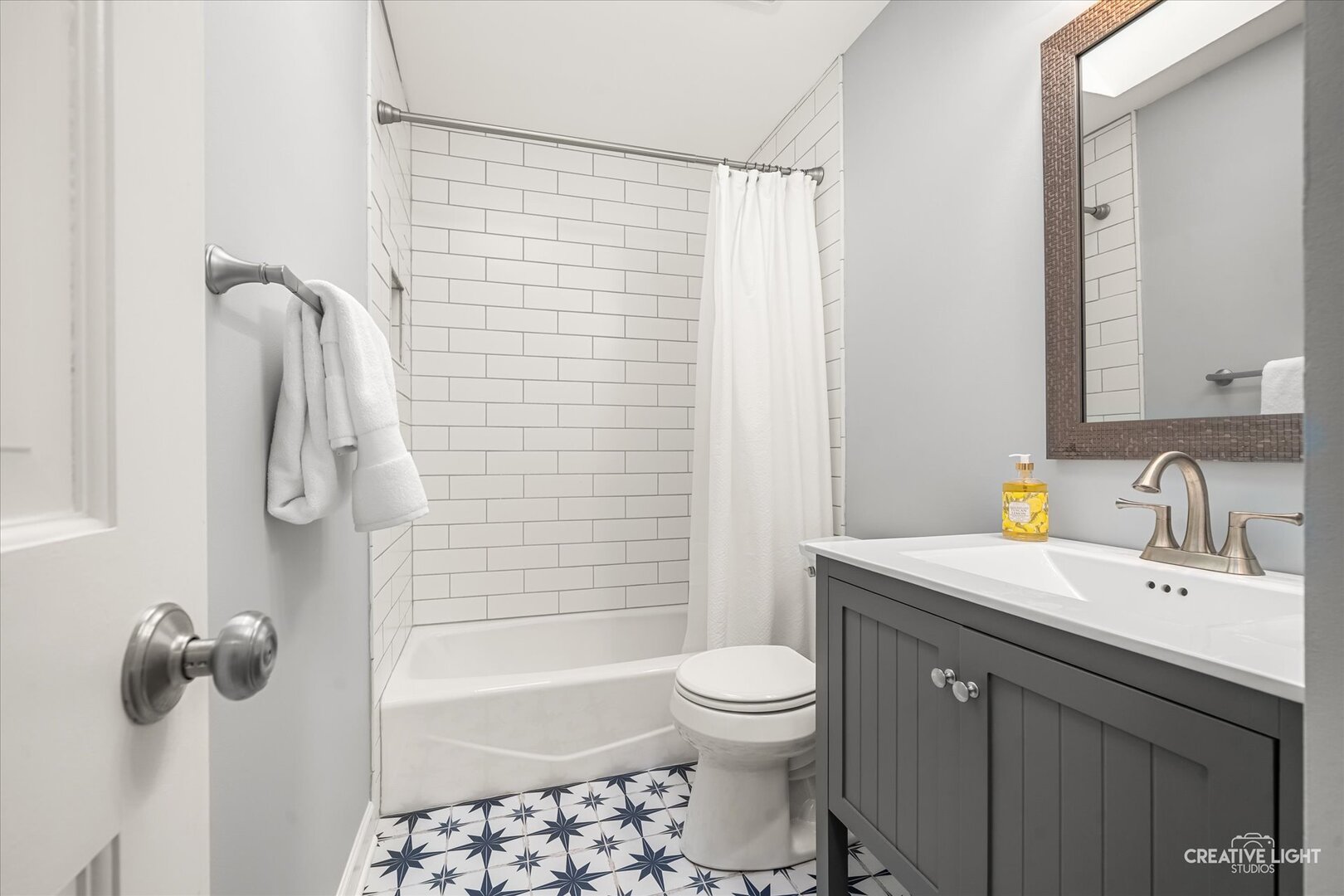 2576 Leach Drive Naperville IL 60564