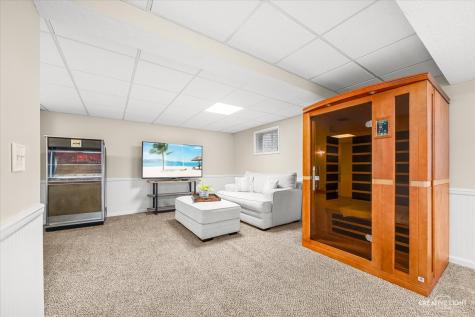 2576 Leach Drive Naperville IL 60564