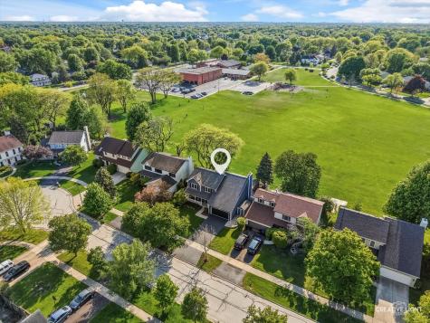 2576 Leach Drive Naperville IL 60564