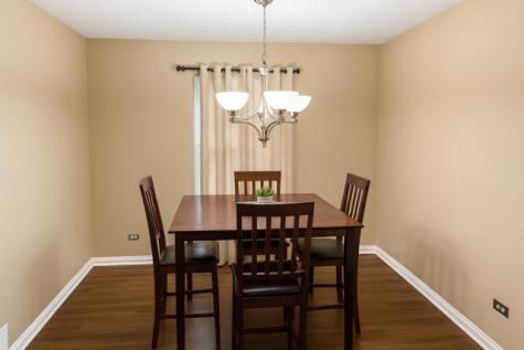 406 Juniper Drive North Aurora IL 60542