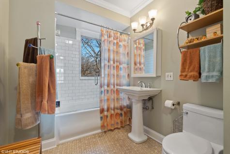 9435 Central Park Avenue Evanston IL 60203