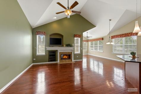 700 Cheshire Court Oswego IL 60543