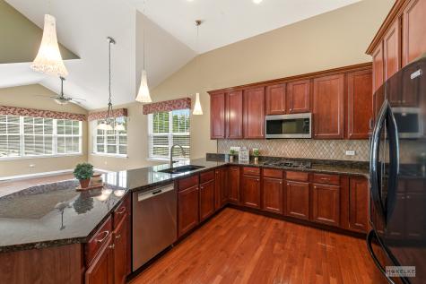 700 Cheshire Court Oswego IL 60543