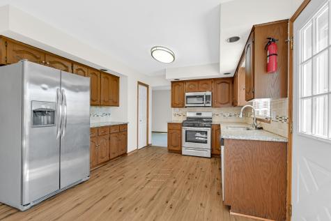18354 De Jong Lane Lansing IL 60438