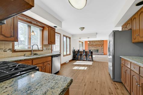 18354 De Jong Lane Lansing IL 60438