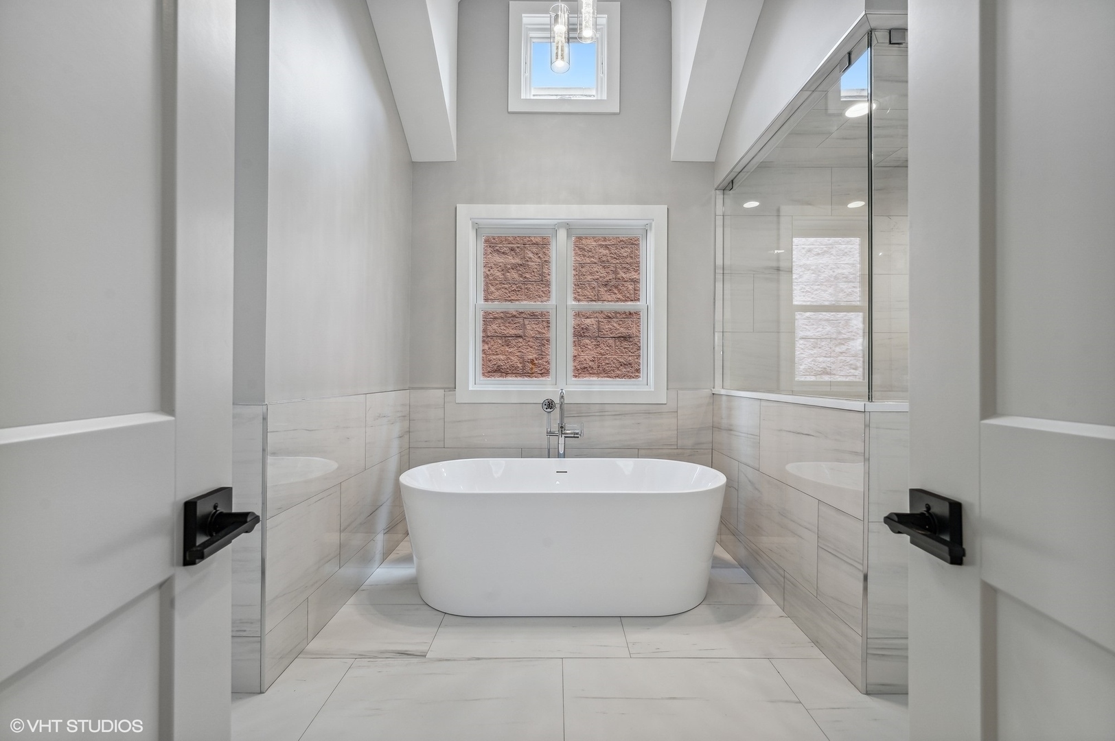 3302 North Hoyne Avenue Chicago IL 60618