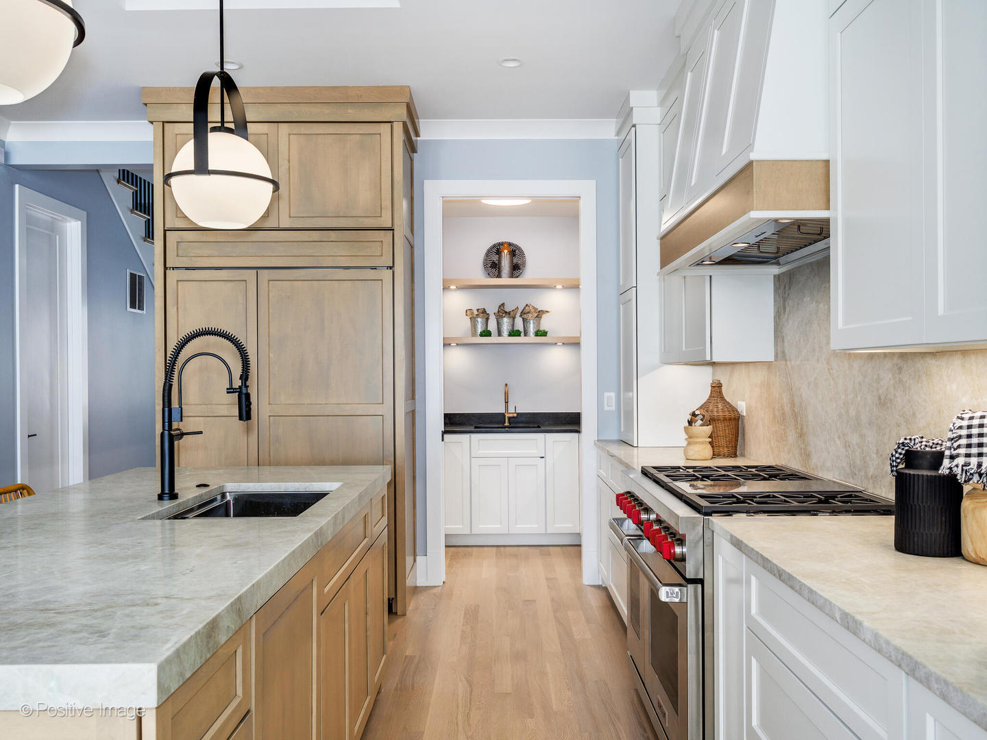 3302 North Hoyne Avenue Chicago IL 60618