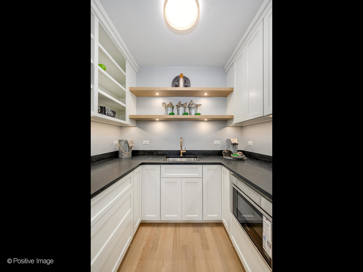 3302 North Hoyne Avenue Chicago IL 60618