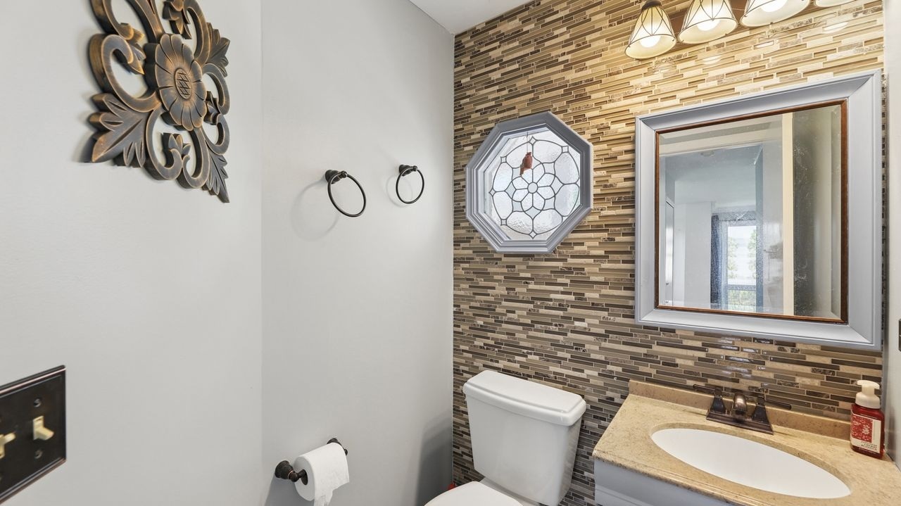 6 Boulder Ridge Court Bolingbrook IL 60490