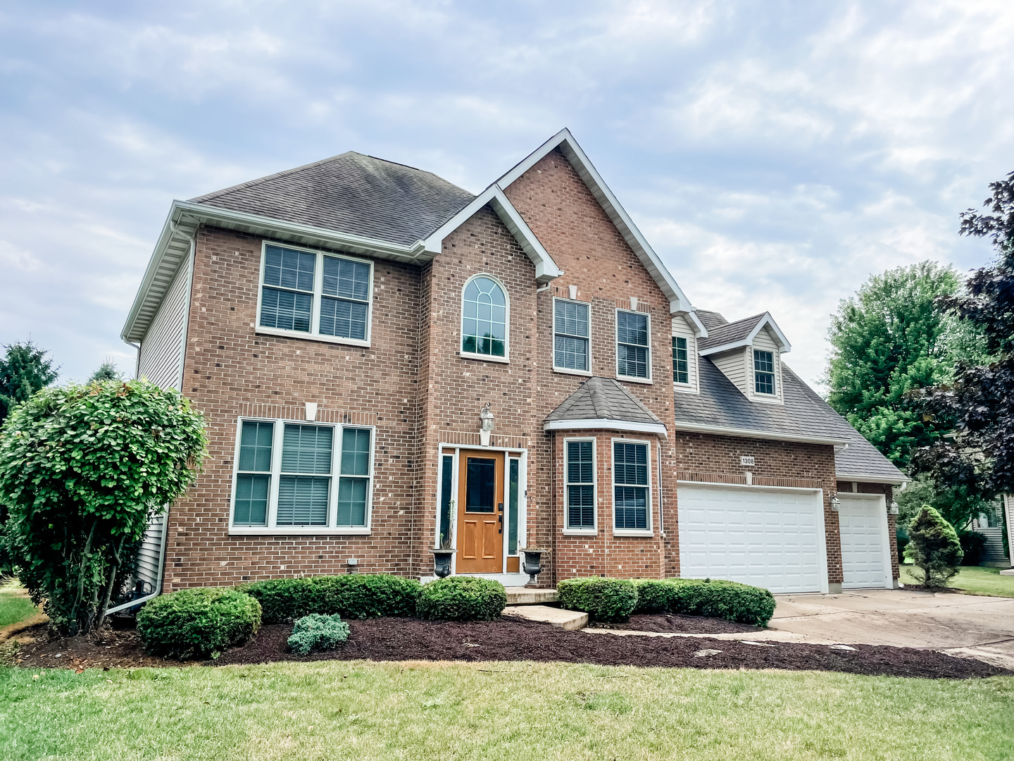 1308 Axcel Lane Sycamore IL 60178
