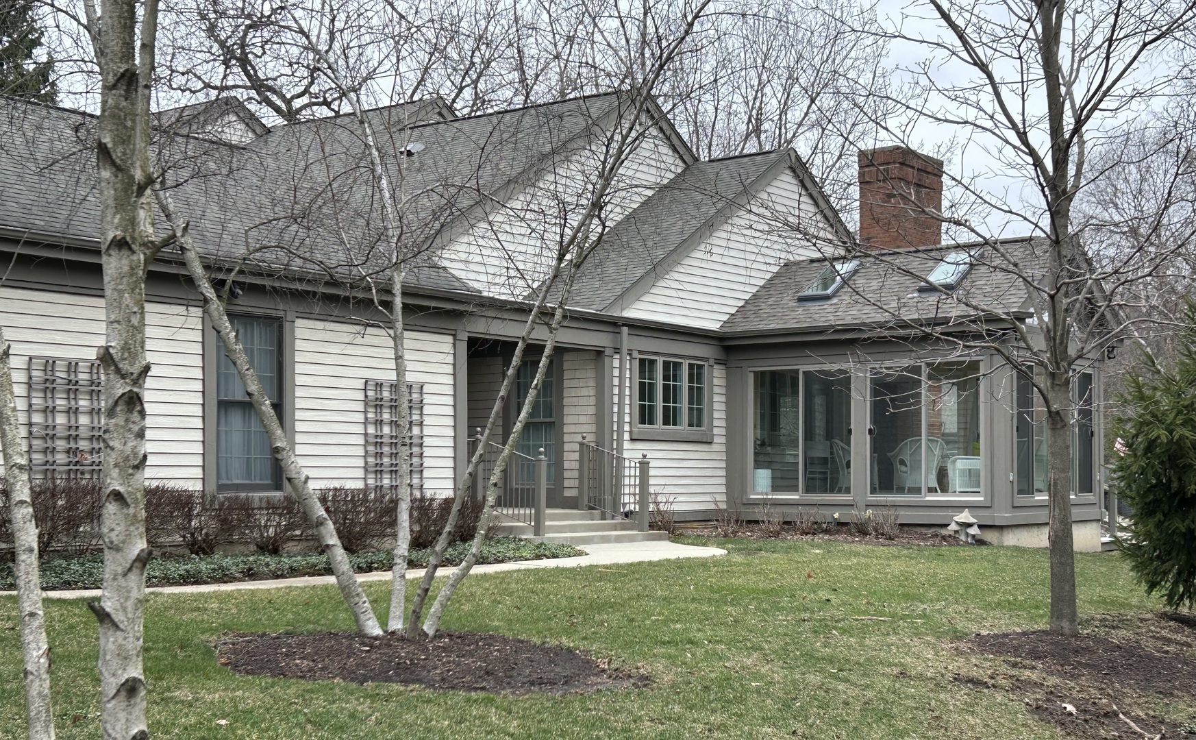 12 Warrington Drive Lake Bluff IL 60044