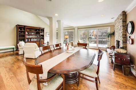 12 Warrington Drive Lake Bluff IL 60044