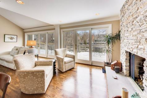 12 Warrington Drive Lake Bluff IL 60044