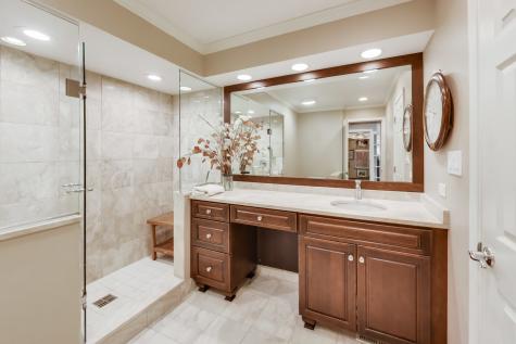 12 Warrington Drive Lake Bluff IL 60044
