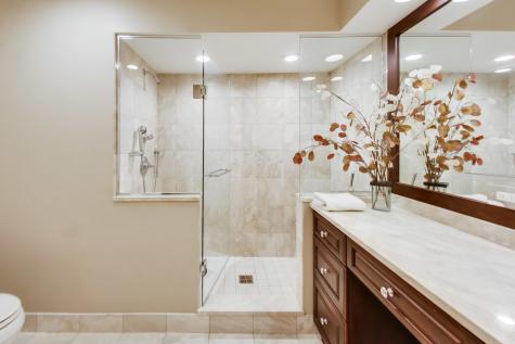 12 Warrington Drive Lake Bluff IL 60044