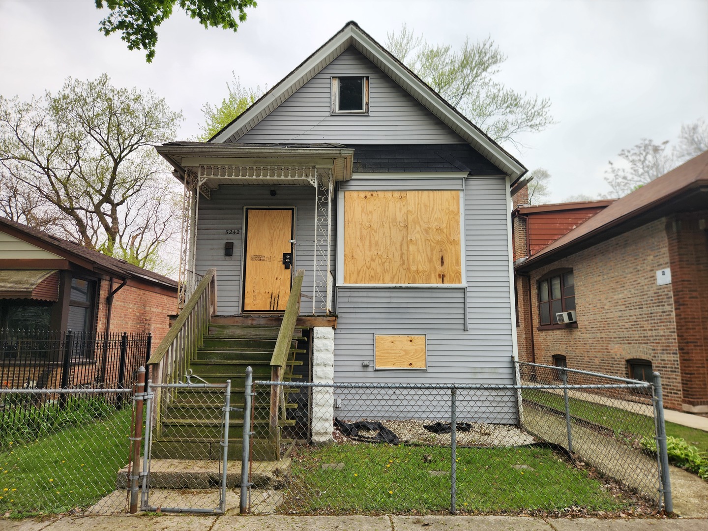 5242 South Sangamon Street Chicago IL 60609