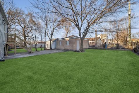9328 South Paxton Avenue Chicago IL 60617