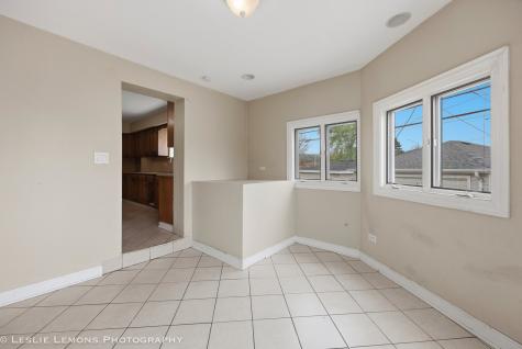 6346 West Raven Street Chicago IL 60646