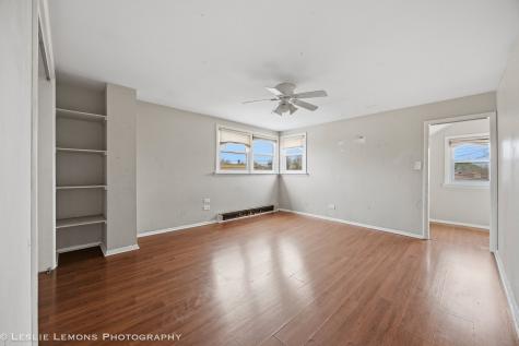 6346 West Raven Street Chicago IL 60646