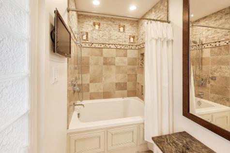 3956 Rutgers Lane Northbrook IL 60062